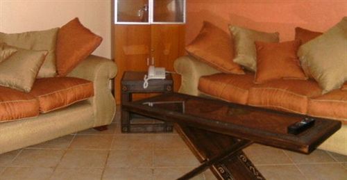 ניירובי Fahari Guest House מראה חיצוני תמונה